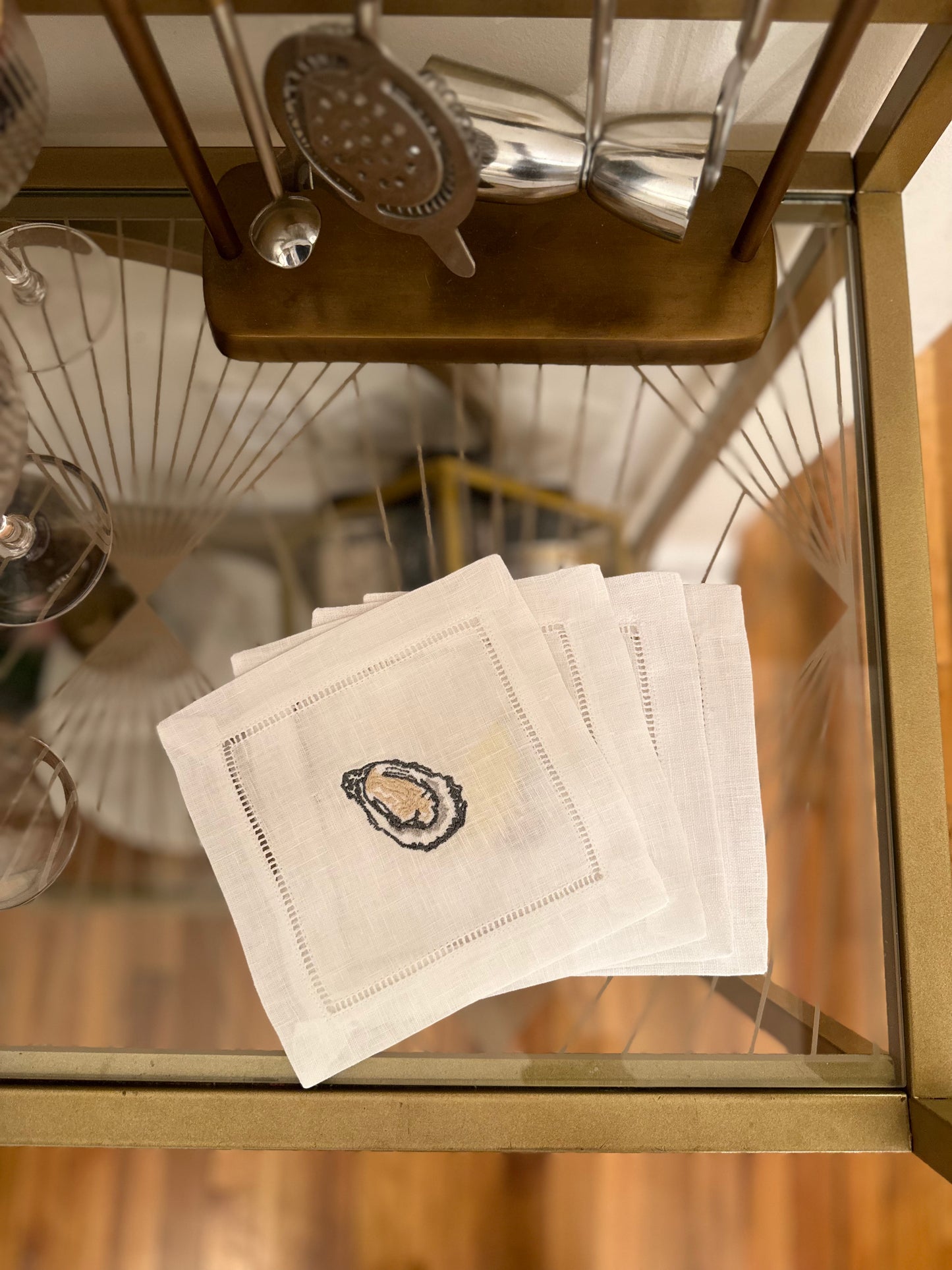 Oyster Happy Hour Embroidered Cocktail Napkin Set