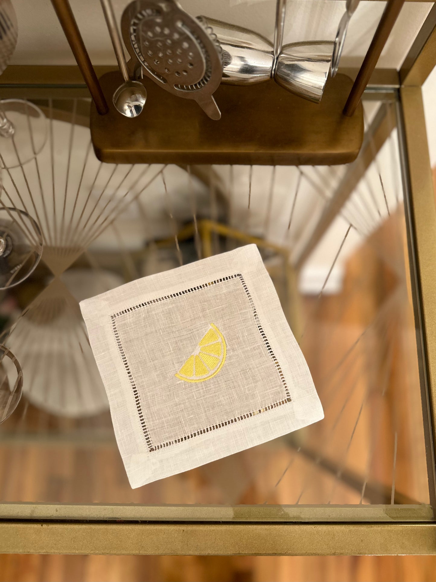 Oyster Happy Hour Embroidered Cocktail Napkin Set